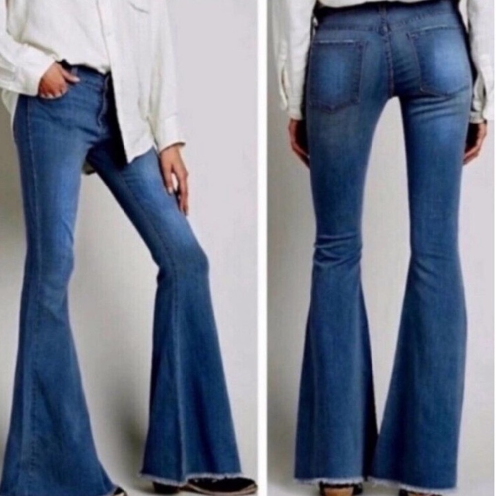 AC for AG Adriano Goldschmied Flare Bell Bottom Raw Hem 70s Jeans, Size 29, Blue